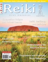 Reiki Magazine Summer 2015 cover featuring Uluru at sunset.